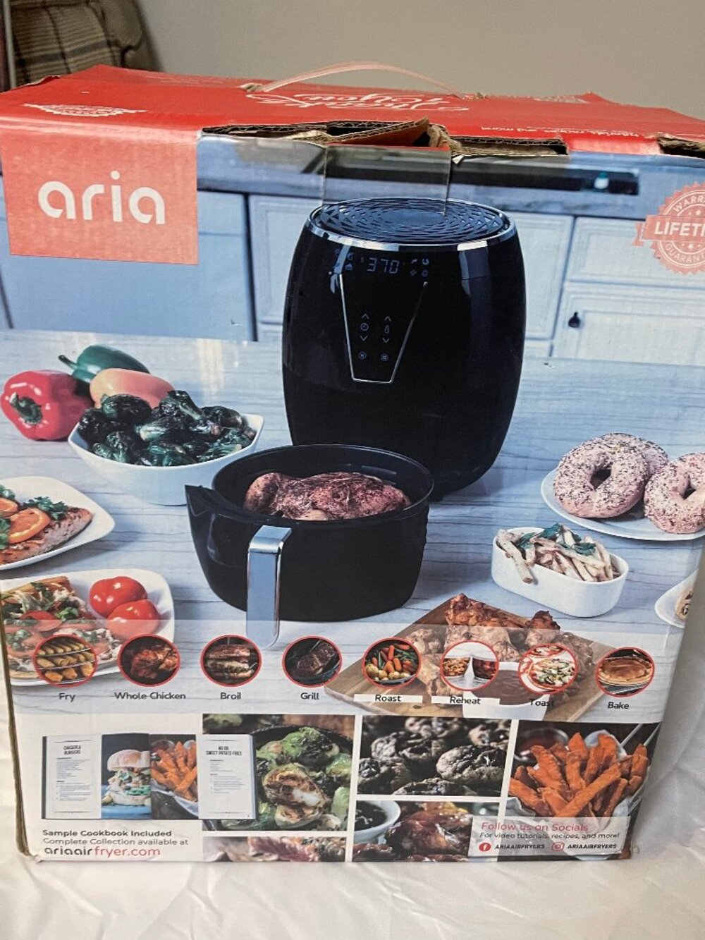 Aria 5-Quart Black Programmable Air Fryer